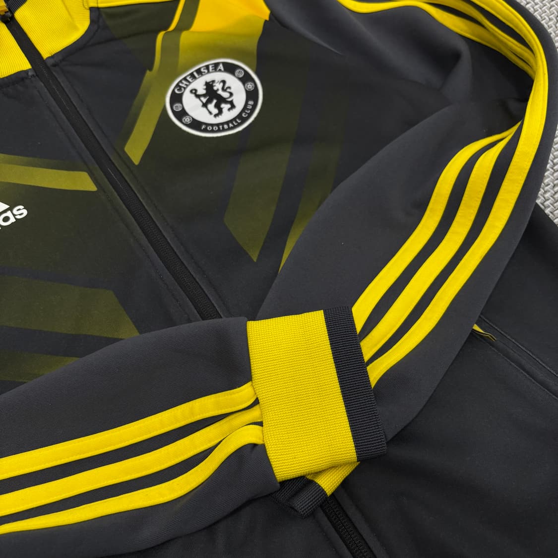 Adidas 첼시 트랙탑  상품이미지3