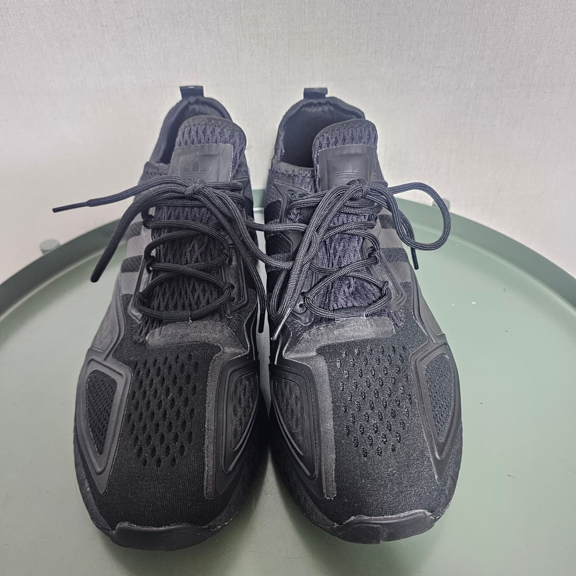 280아디다스 ZX 2K 부스트 올블랙 운동화 상품이미지2