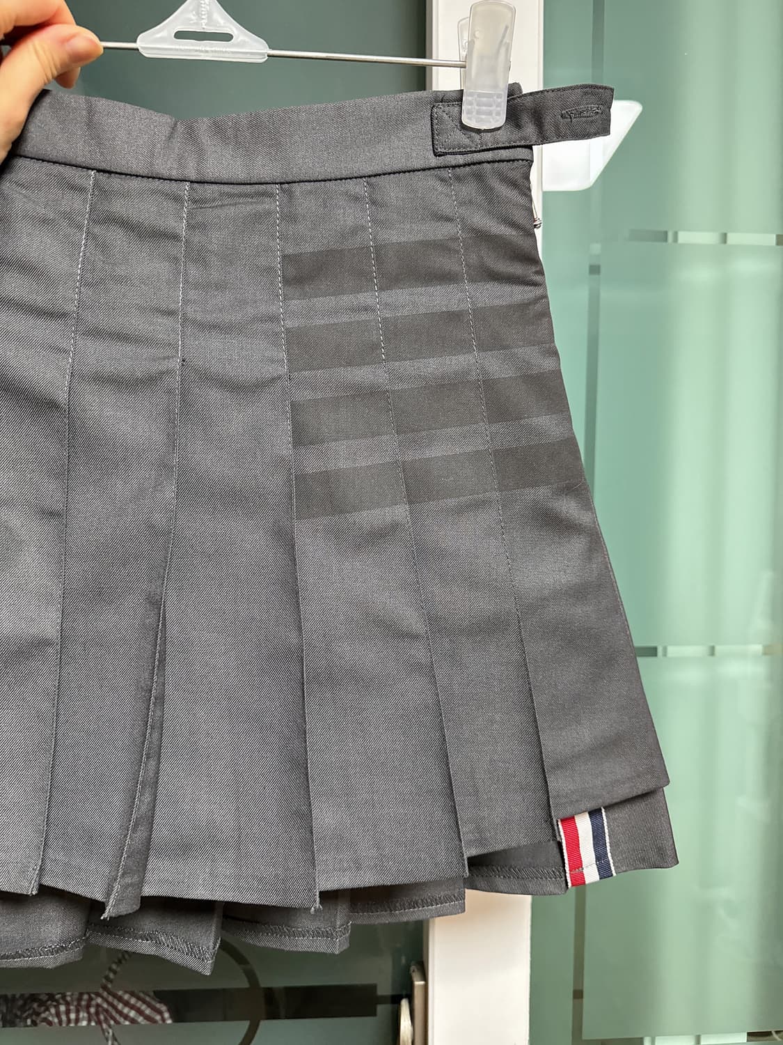 톰브라운 4-bar 플리츠 미니 스커트 상품이미지2