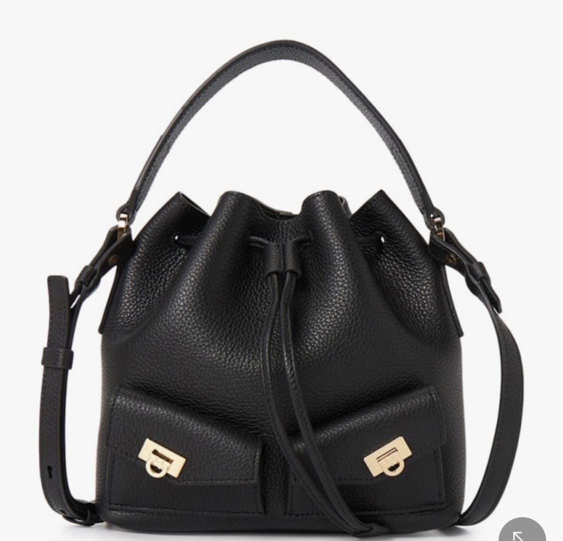 살바토레페라가모 허그 멀티포켓 버킷백 상품이미지1