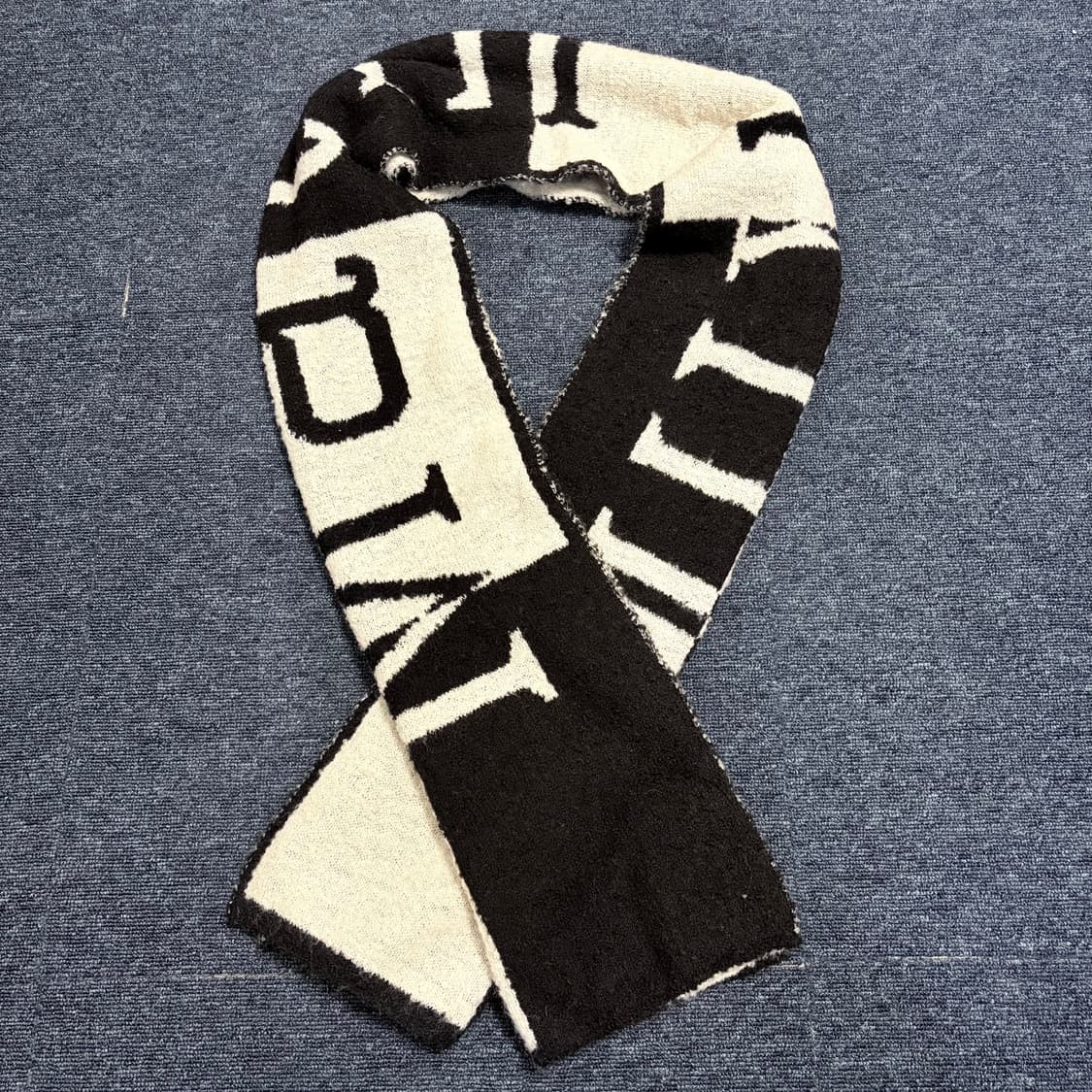 마뗑킴 체크보드 머플러 상품이미지4