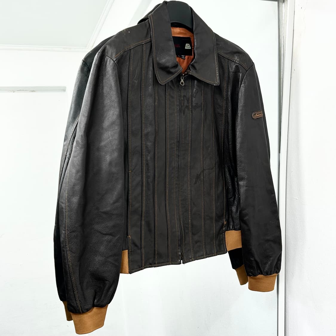 디젤 카우하이드 플리츠 자켓 상품이미지1