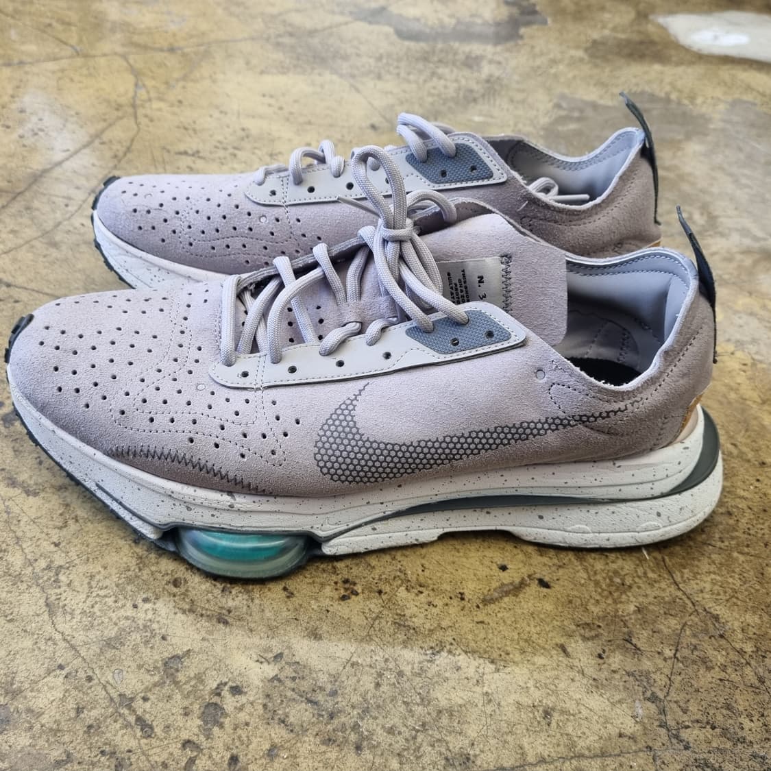 나이키 줌 타입 에어 컬리지 그레이(285) 상품이미지3