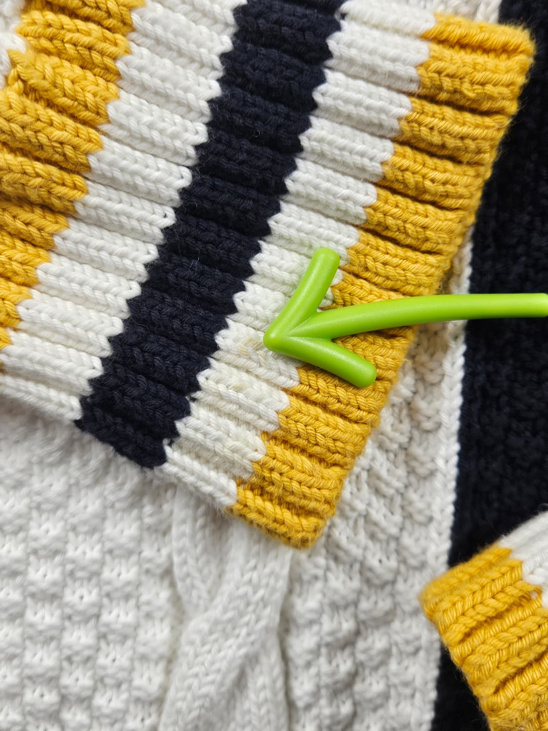 타미힐피거 브이넥 배색 크리켓 니트 스웨터 ( XL ) / 10668 상품이미지7