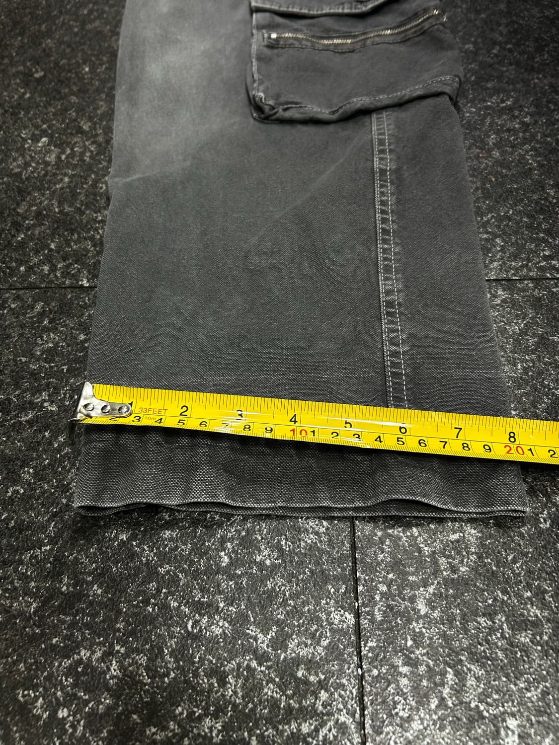 Zara의 워시드 릴랙스드 핏 데님 카고 팬츠 상품이미지9