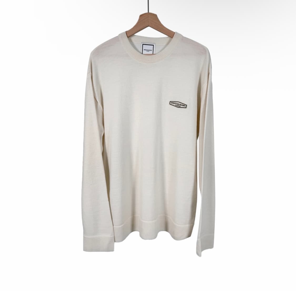 [48] 우영미 남성 로고 패치 라운드 울 니트 스웨터 티셔츠 아이보리 상품이미지1