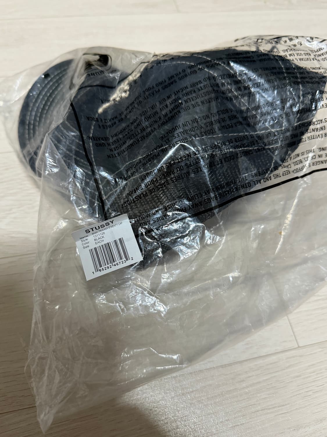 스투시 뉴에라 베이직 트러커 블랙 캡 모자 상품이미지3