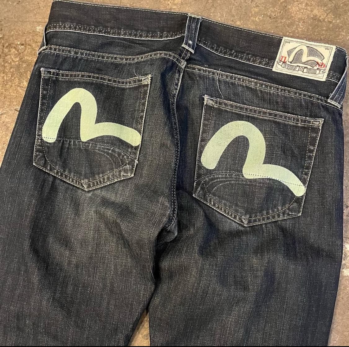 에비수 x 퓨마 흑청 상품이미지1