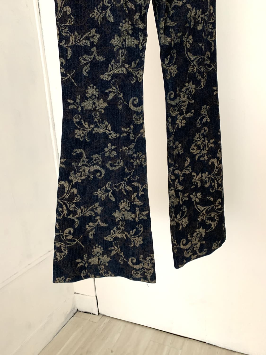 Oriental pattern bootcut jeans 상품이미지5