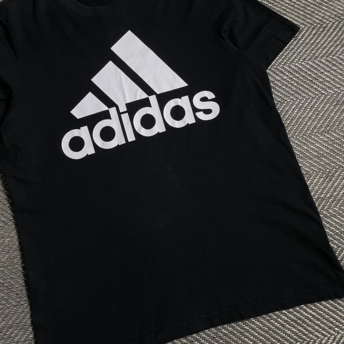 아디다스 에센셜 빅로고 반팔 티셔츠 블랙y 4864 상품이미지3