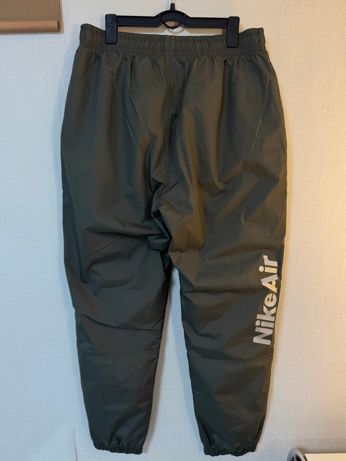 [L]나이키 에어 우븐 조거 팬츠 카키 상품이미지3