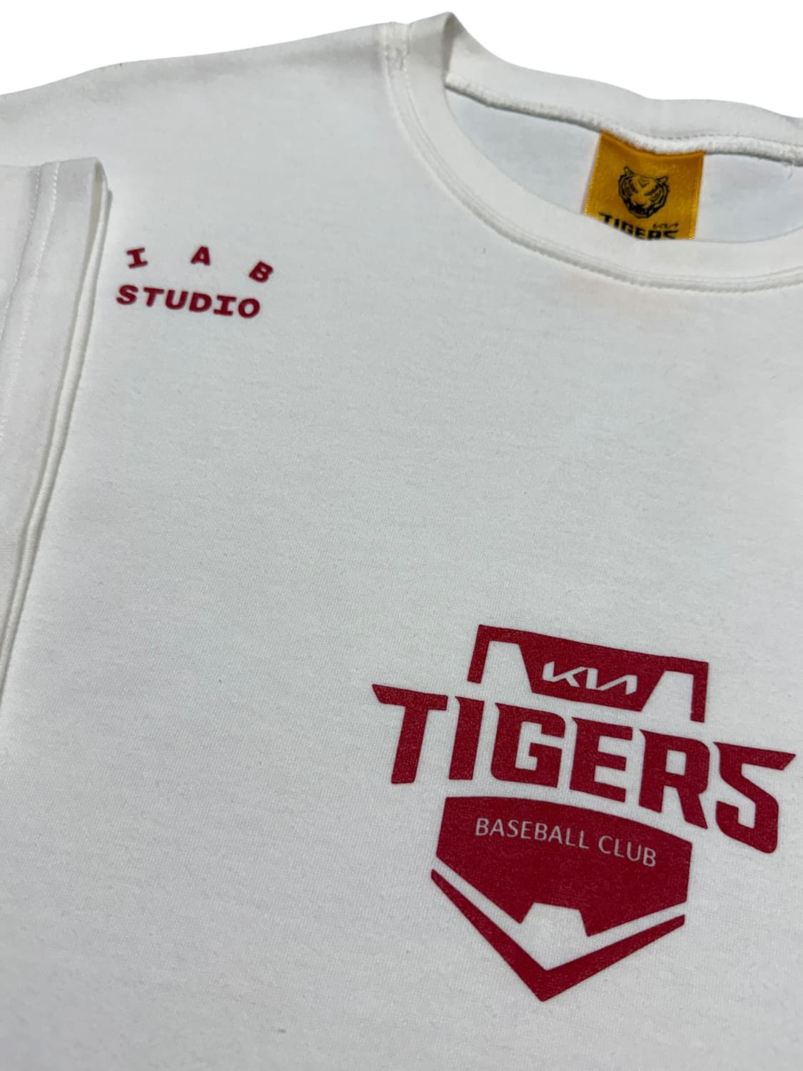 Iab studio X Kia tigers 아이앱 스튜디오 기아 반팔 상품이미지3