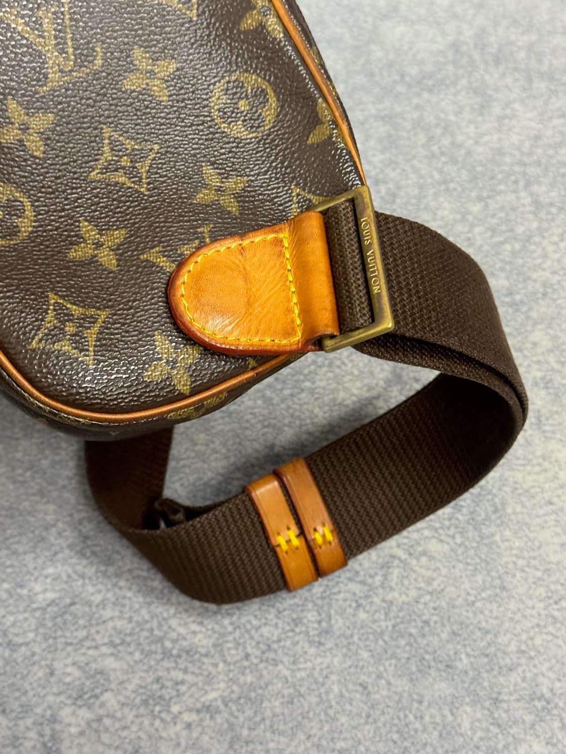 루이비통 겐지 모노그램 슬링백  상품이미지6