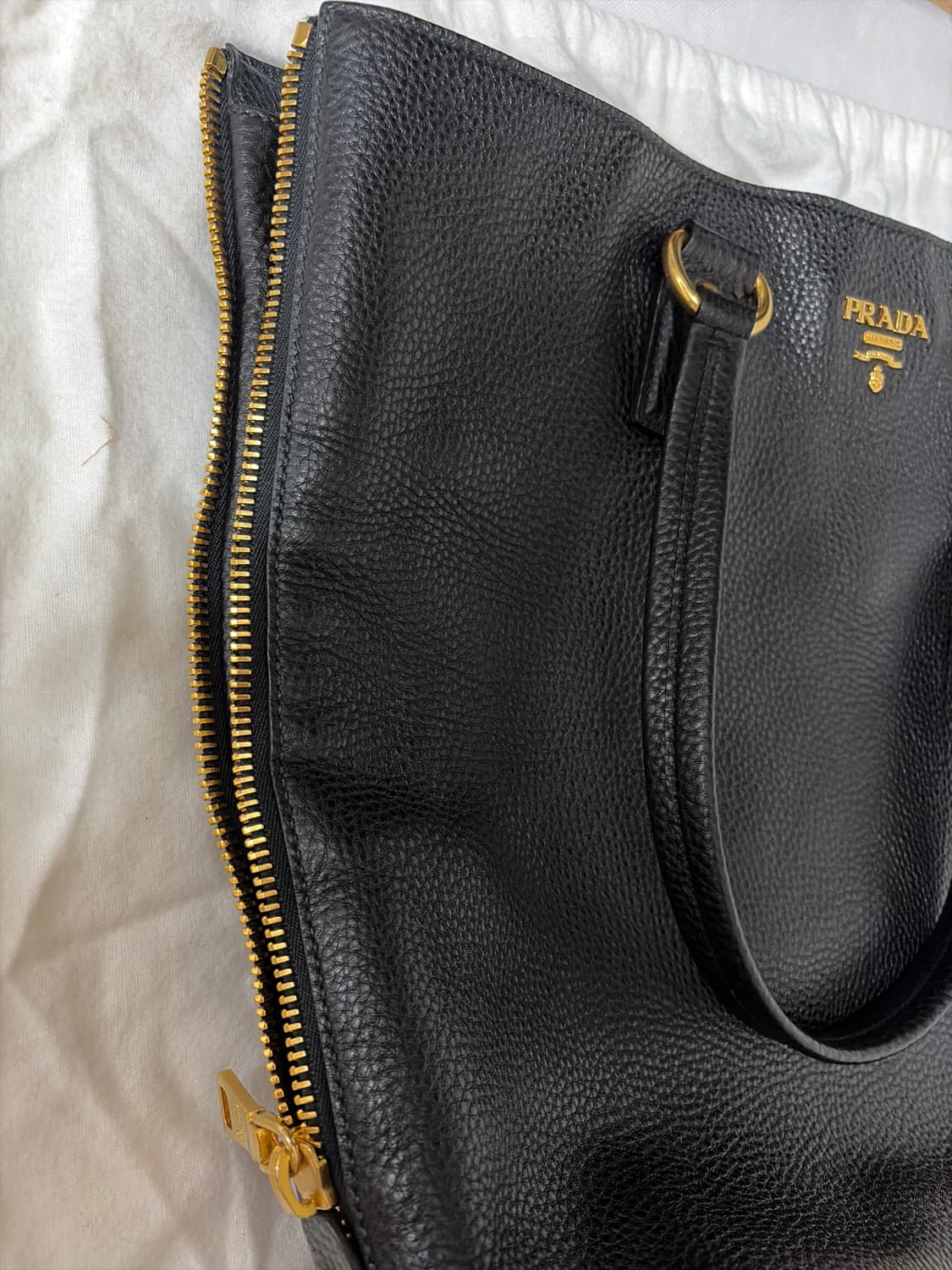 프라다 비텔로 다이노 사이드지퍼 숄더백 쇼퍼백  상품이미지2