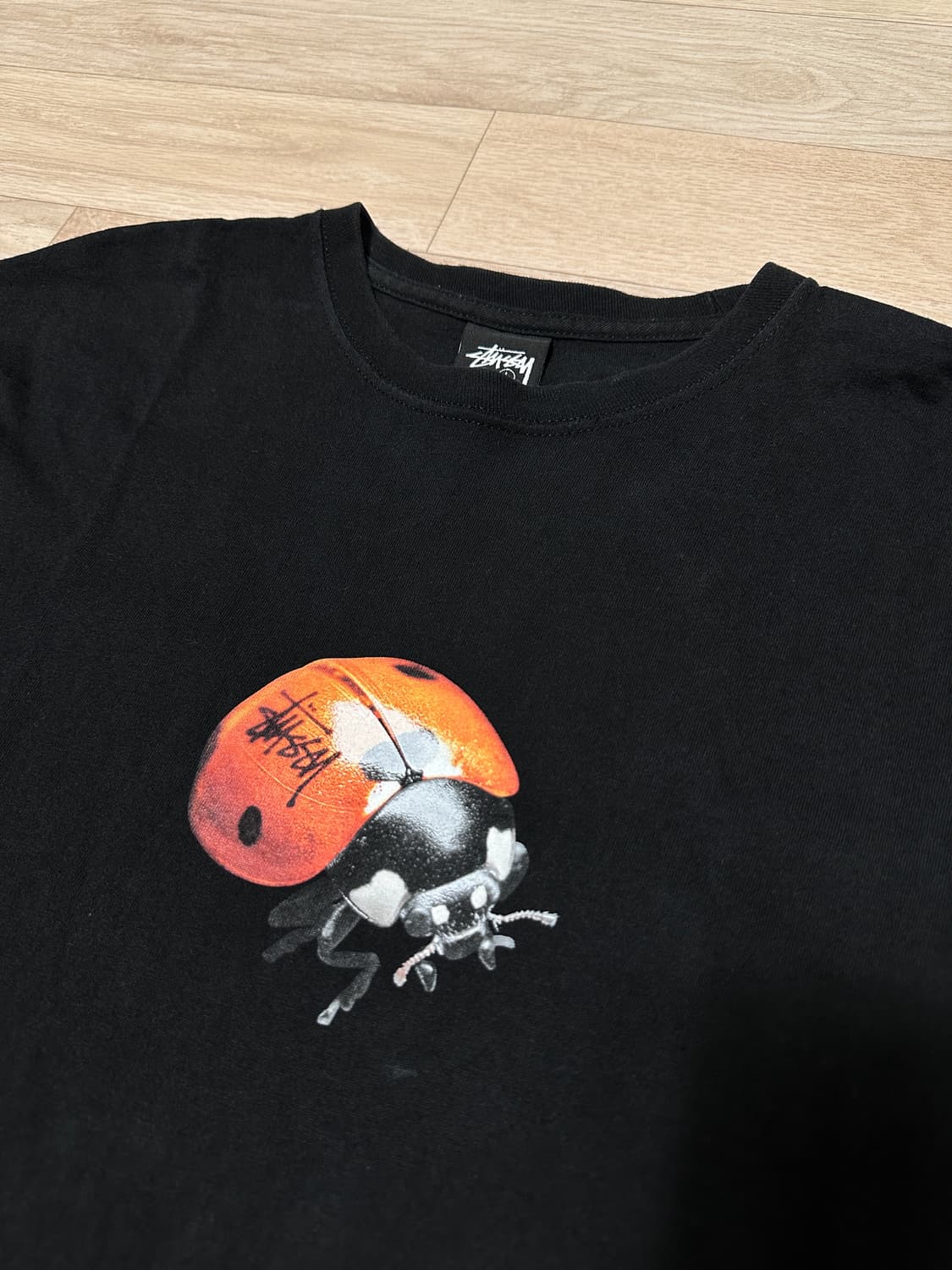 [L]스투시 레이디 버그 티셔츠 블랙 상품이미지3