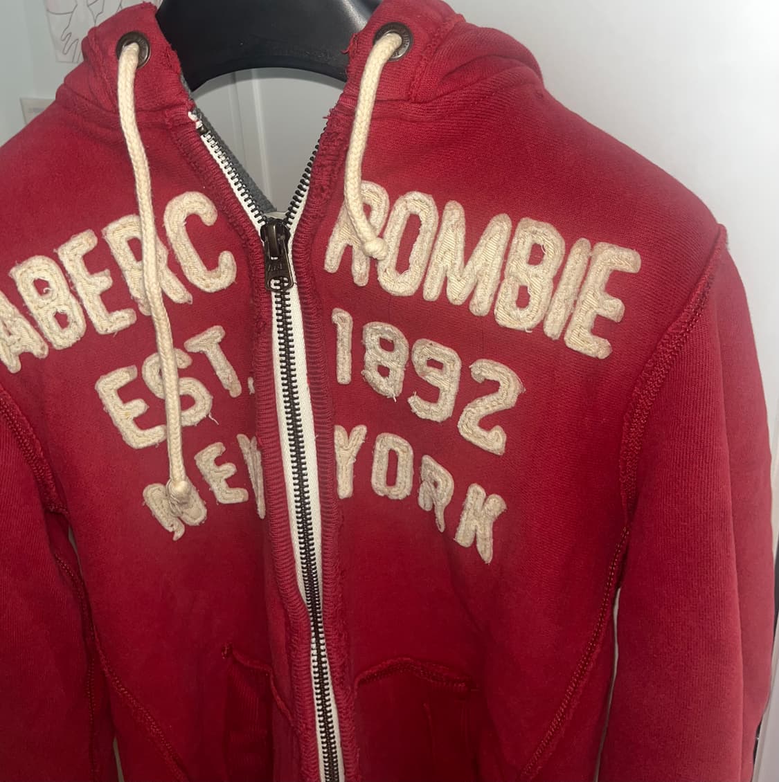 아베크롬비 양홍원 착용 기모 후드집업 레드 아담스 마운틴 s 상품이미지4