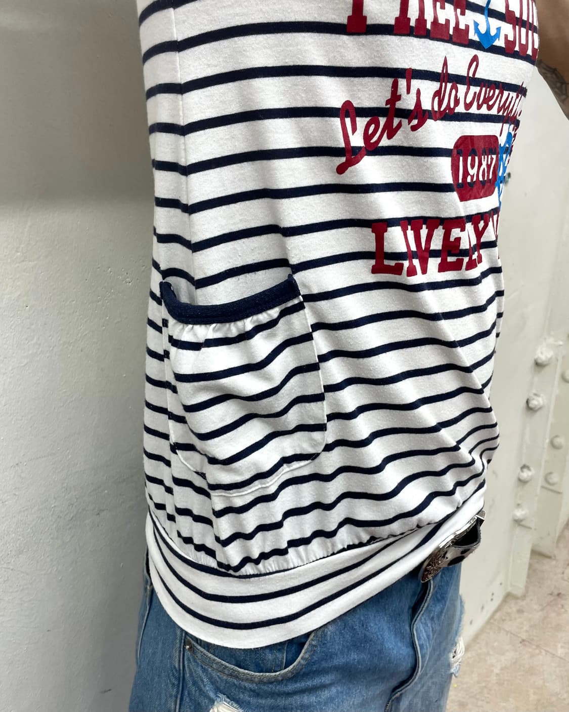 Stripe pocket gray shoulder T-shirt  상품이미지4