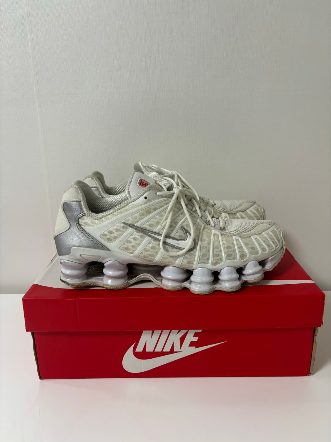 나이키 샥스 TL 화이트 상품이미지3