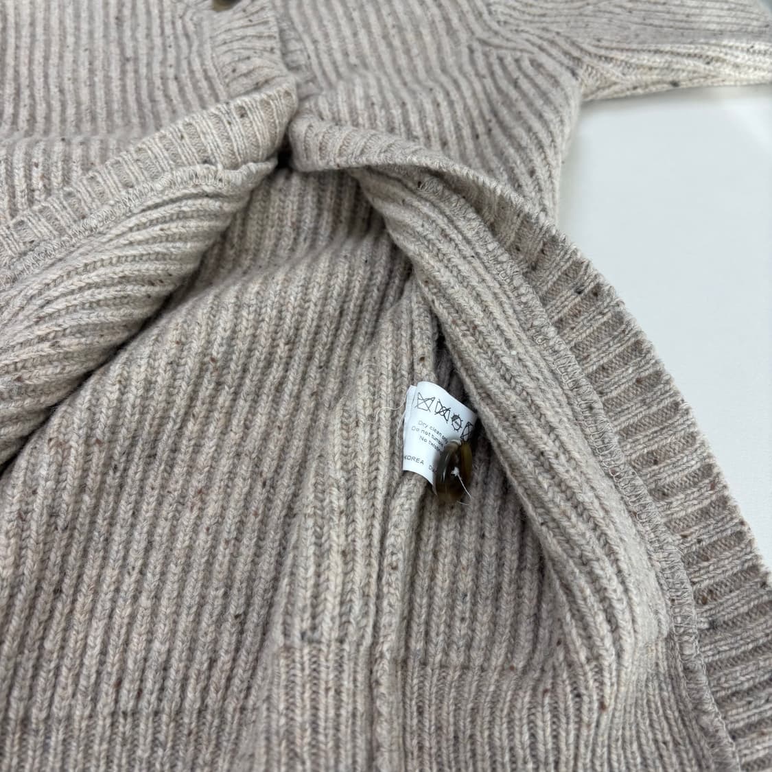 다이애그널 터틀넥 가디건 (상태 좋음) 상품이미지5