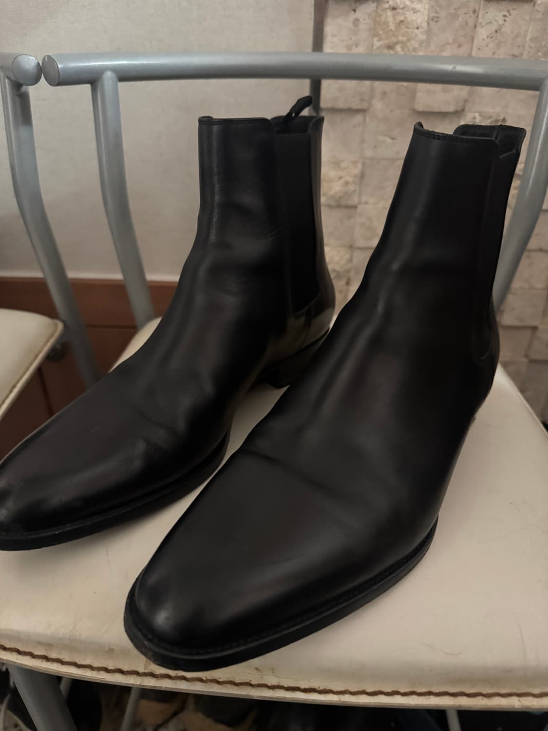 생로랑 와이어트 30 상품이미지1