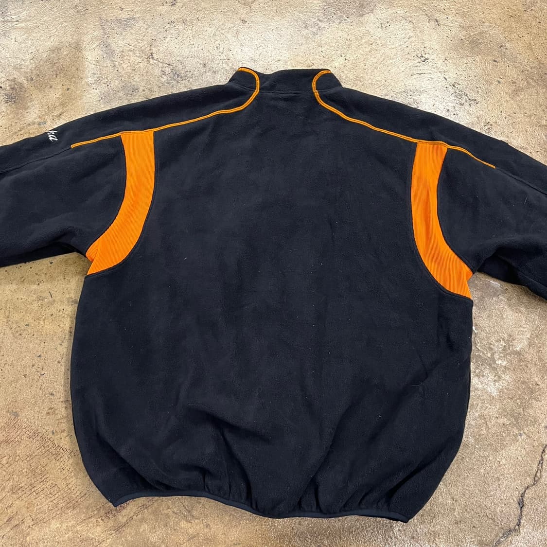 [정품/M] 데상트 롯데 자이언츠 플리스 풀오버 웜업 b8 상품이미지4