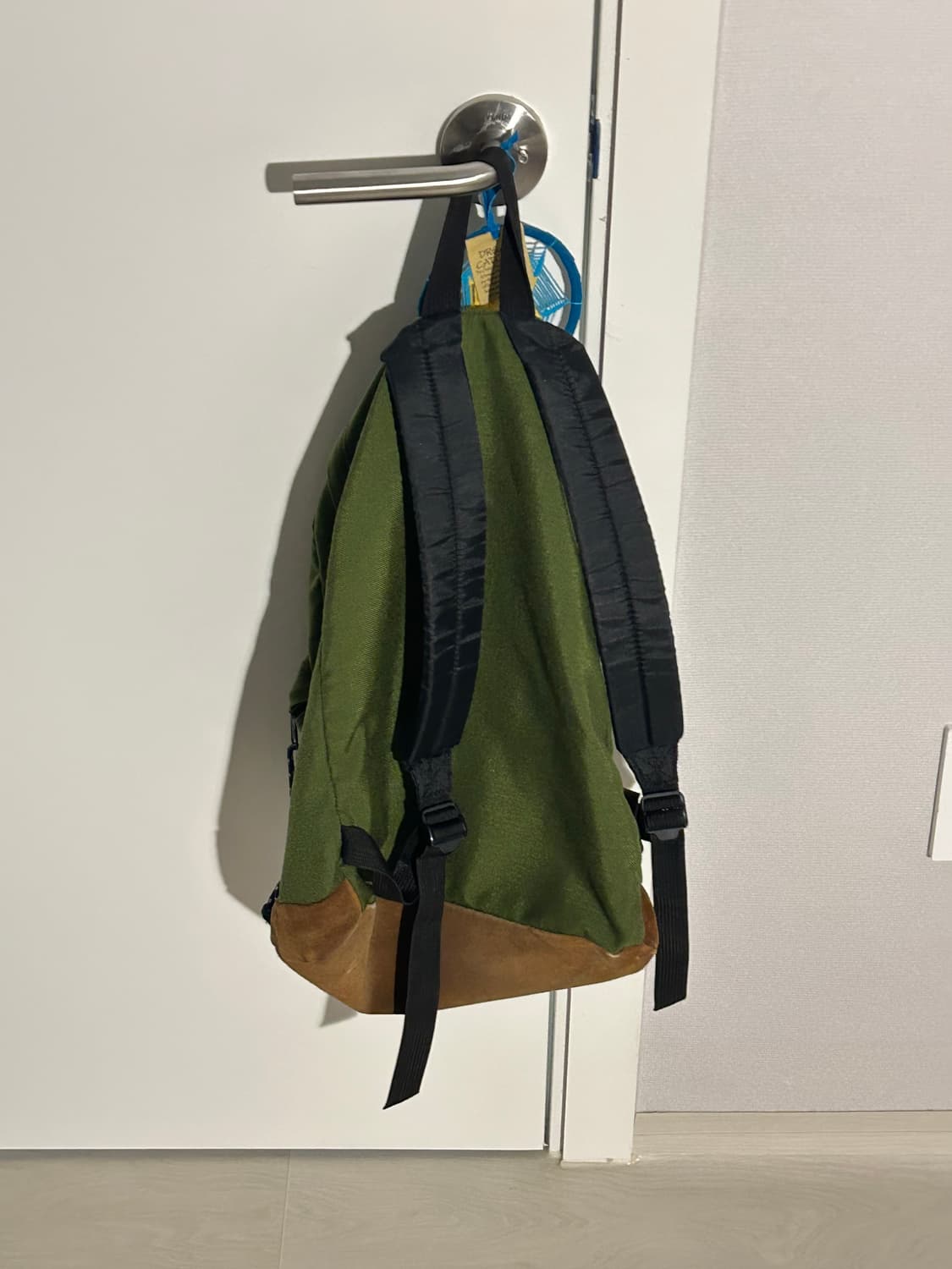 JanSport 클래식 백팩 (카키색) 상품이미지4