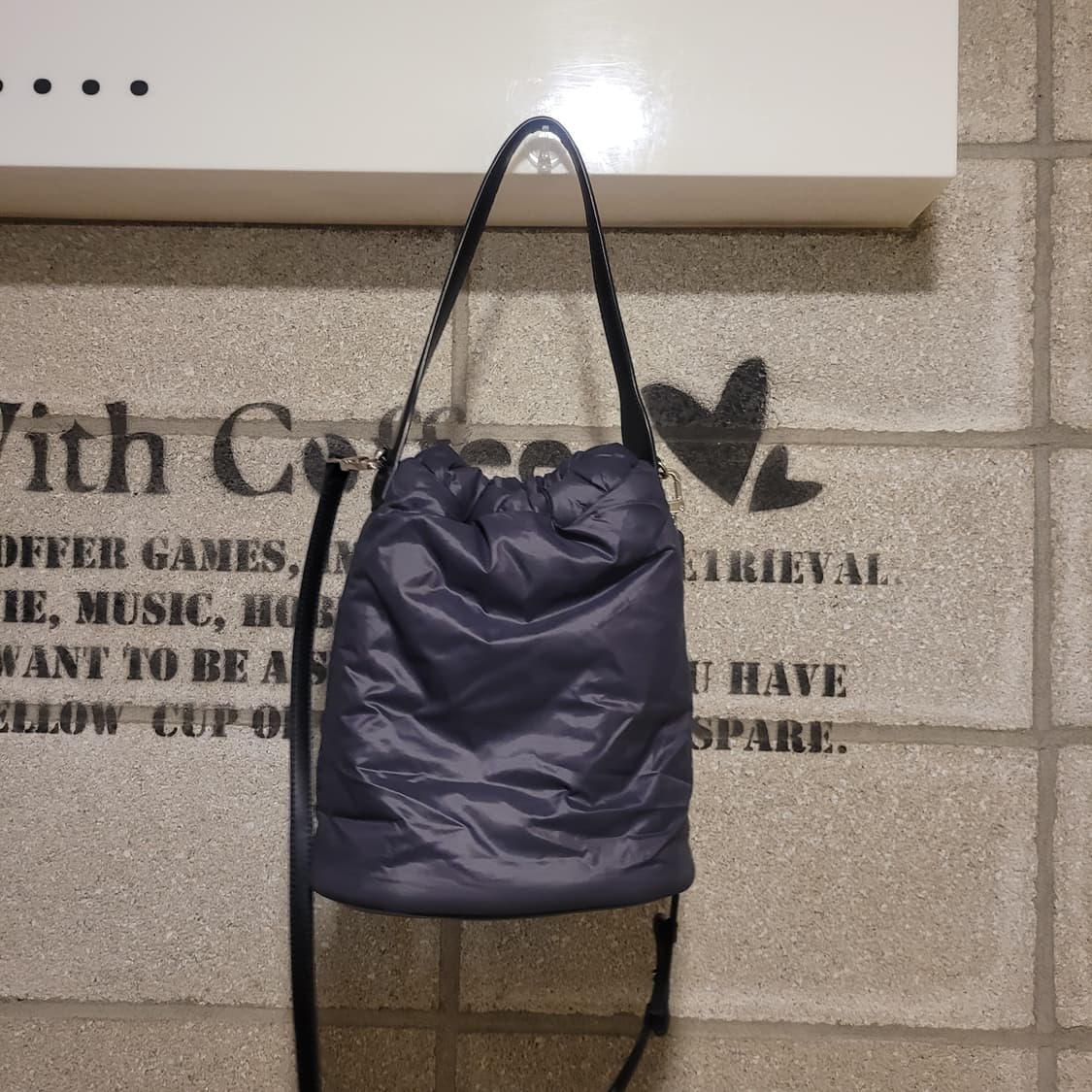 구호 패딩 복조리백 상품이미지2