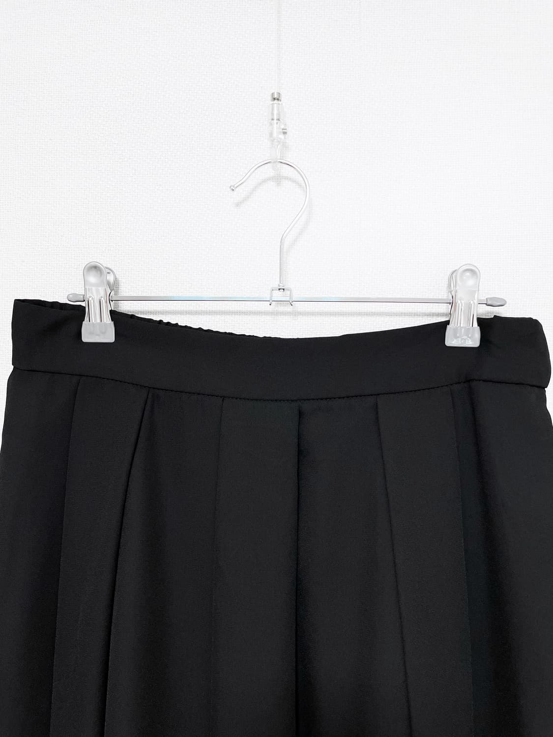 Layered Chiffon Midi Skirt - Black 상품이미지5