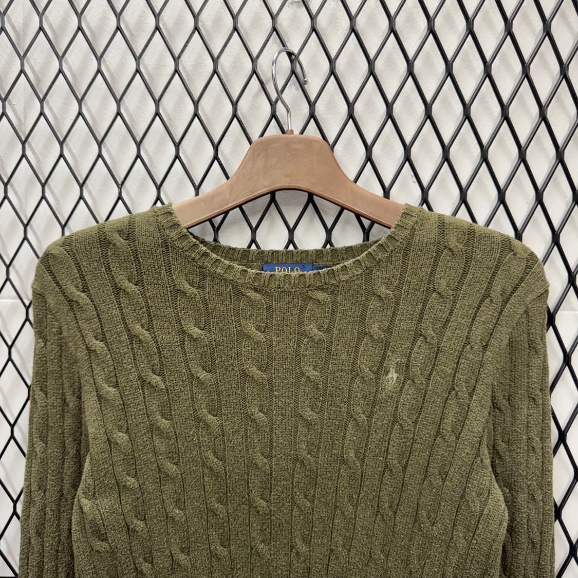 폴로 랄프로렌 케이블 니트 화이트 포니 포인트 라이트카키 상품이미지3
