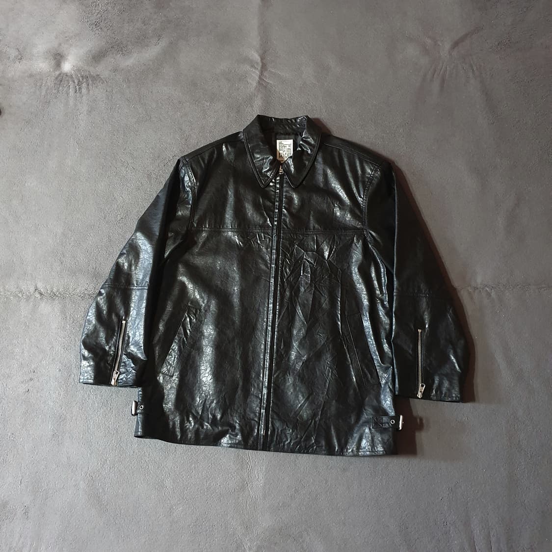 Shop.WeAre 위아 비건 레더 사이드버클 자켓 F 상품이미지1