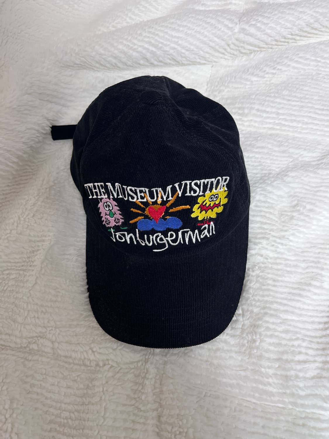 더뮤지엄비지터 모자 상품이미지1