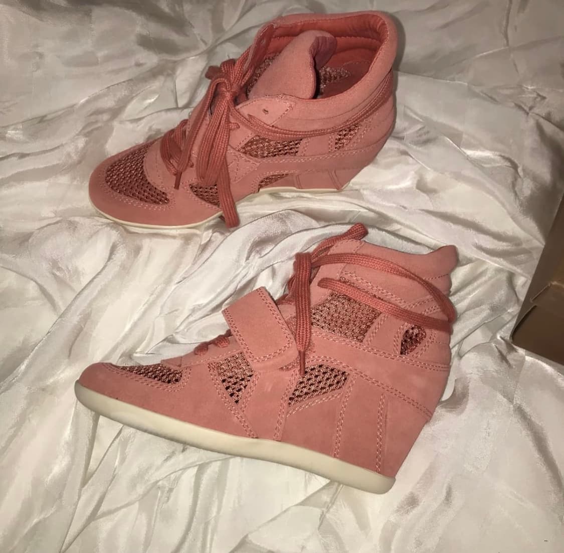 Ash 아쉬 딸기우유 하이탑 매쉬 웨지 스니커즈  상품이미지1