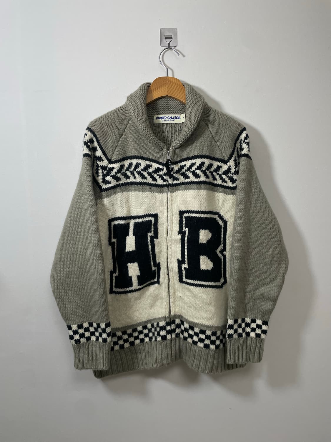 지유스튜디오세븐 백로고 헤비 가디건 M - K9 상품이미지1