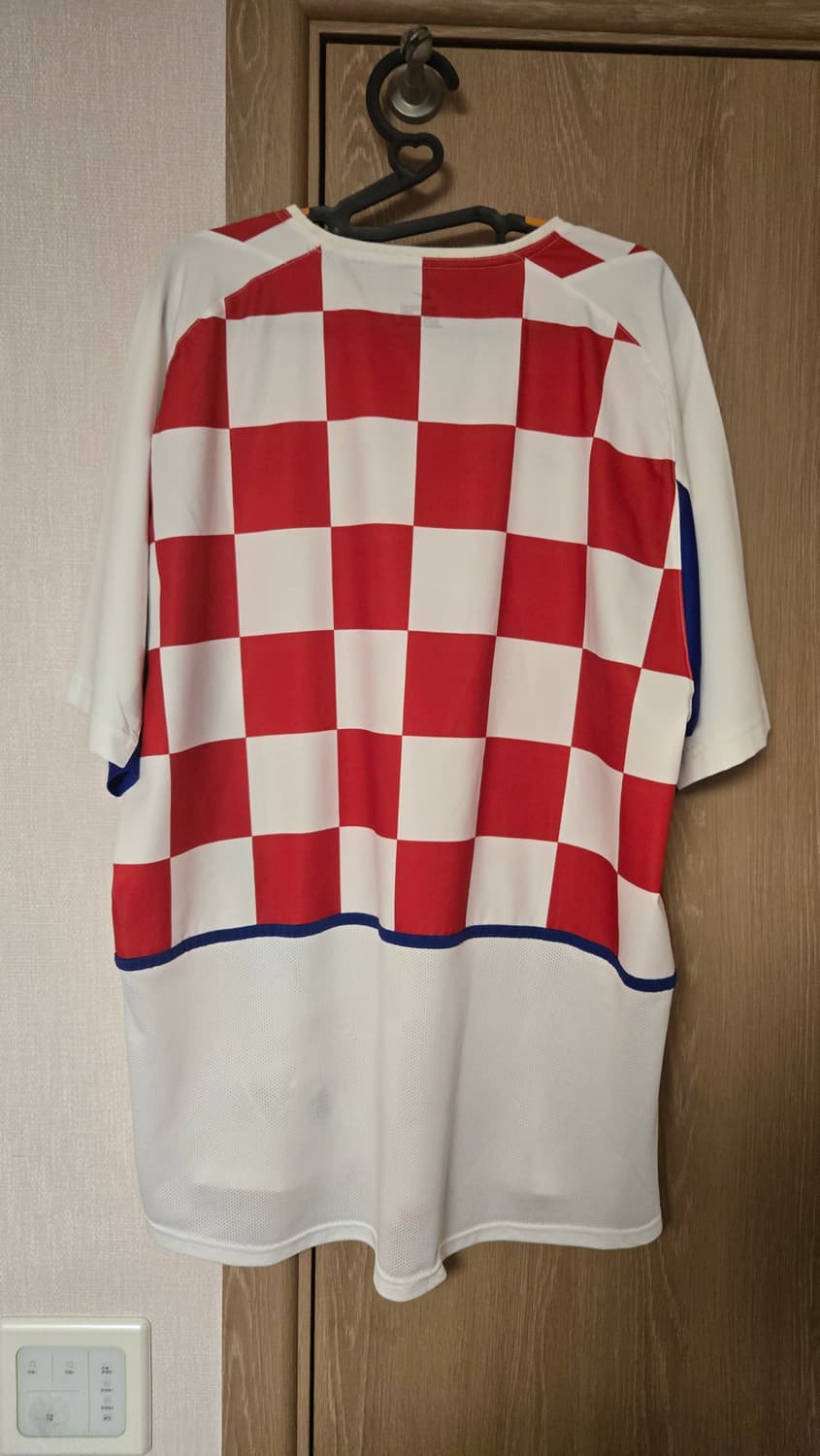 02-04 크로아티아 홈 축구 유니폼 상품이미지2