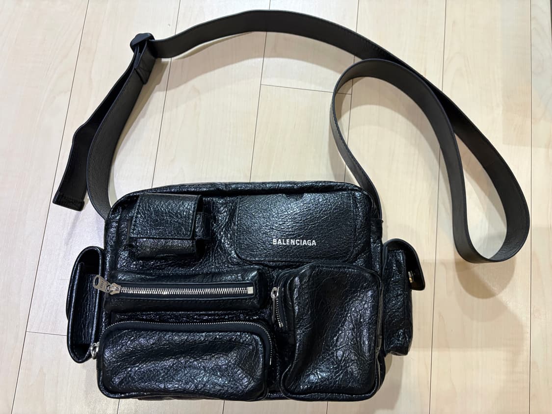 발렌시아가 수퍼비지 카메라백 상품이미지1