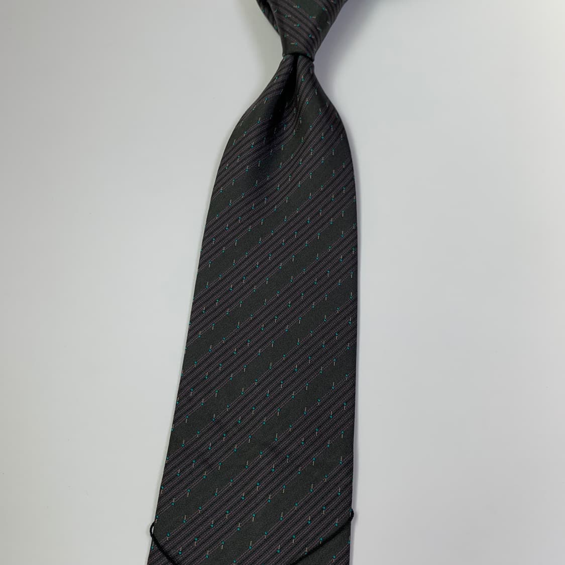 입생로랑(YSL) 택 달린 미사용품 명품넥타이 100실크 S등급 상품이미지9