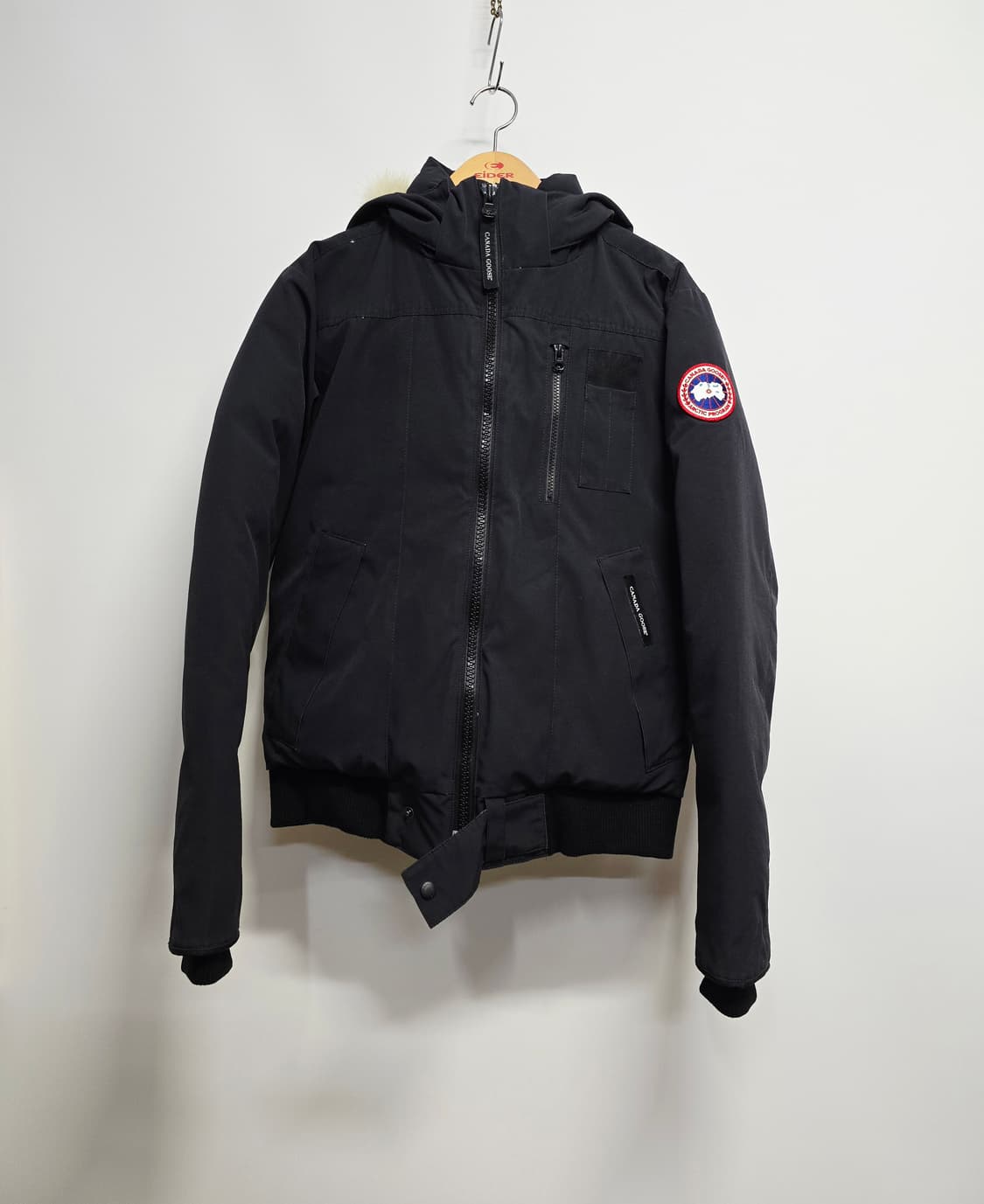 캐나다구스 블랙 패딩 자켓 상품이미지1