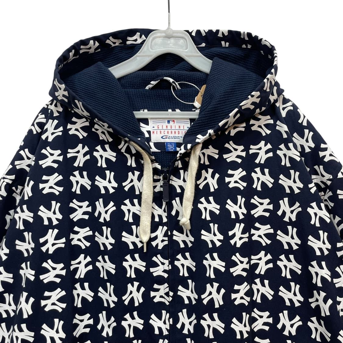     MLB Yankees Monogram Zip Hoodie 상품이미지2