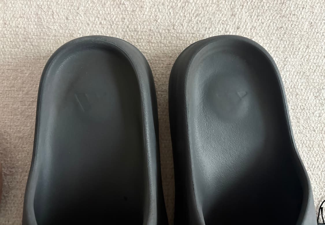 아디다스 이지 슬라이드 오닉스 / 305 상품이미지3