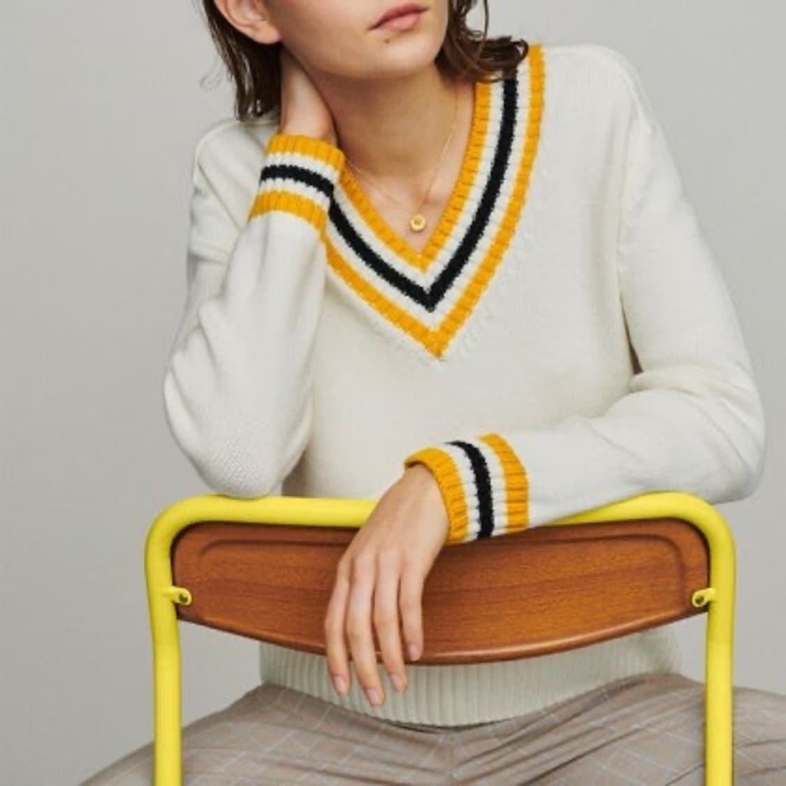 마쥬 maje 배색 브이넥 울 니트 1 상품이미지1