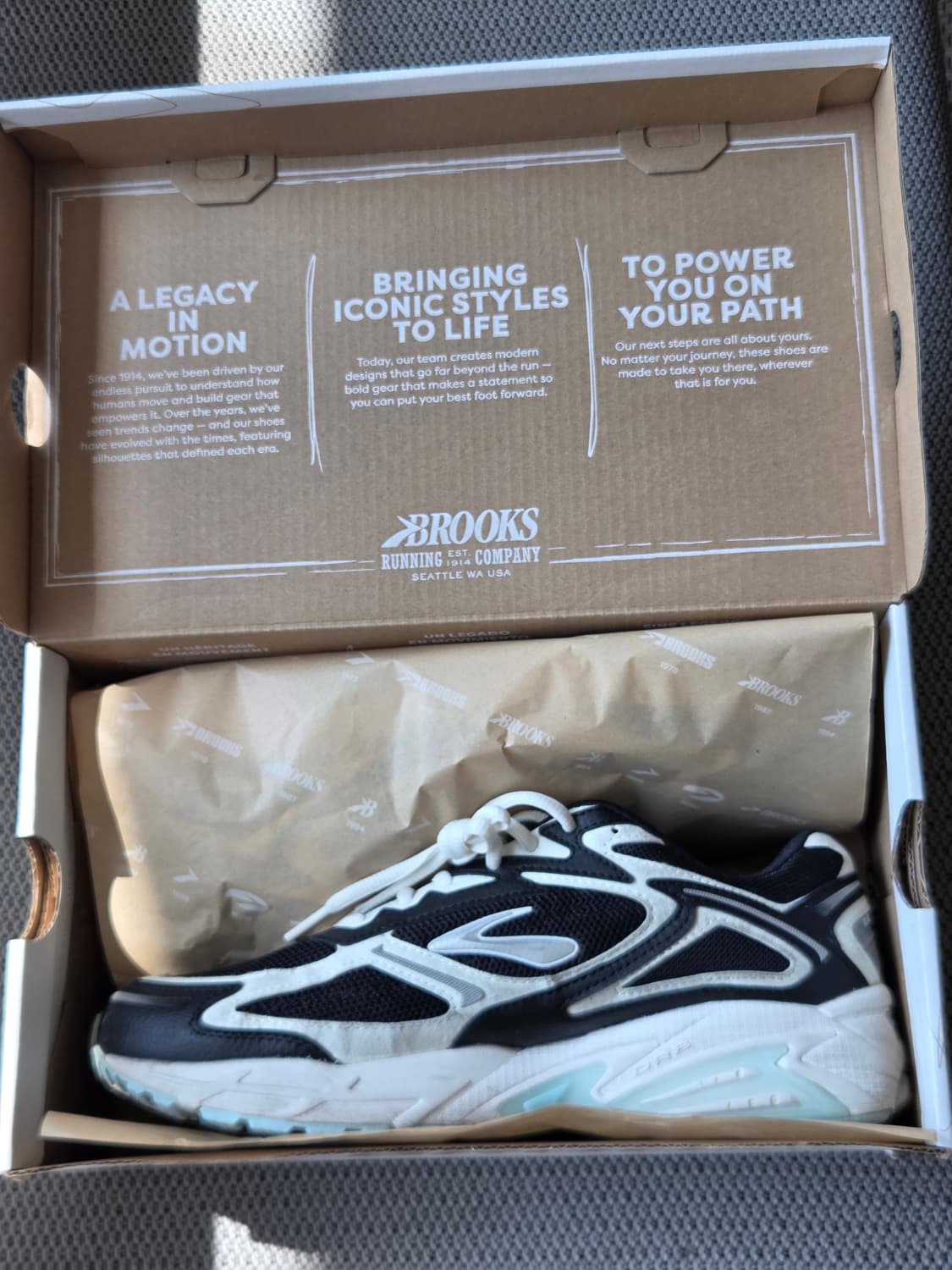 브룩스 러닝 아드레날린 GTS 4 운동화 상품이미지1