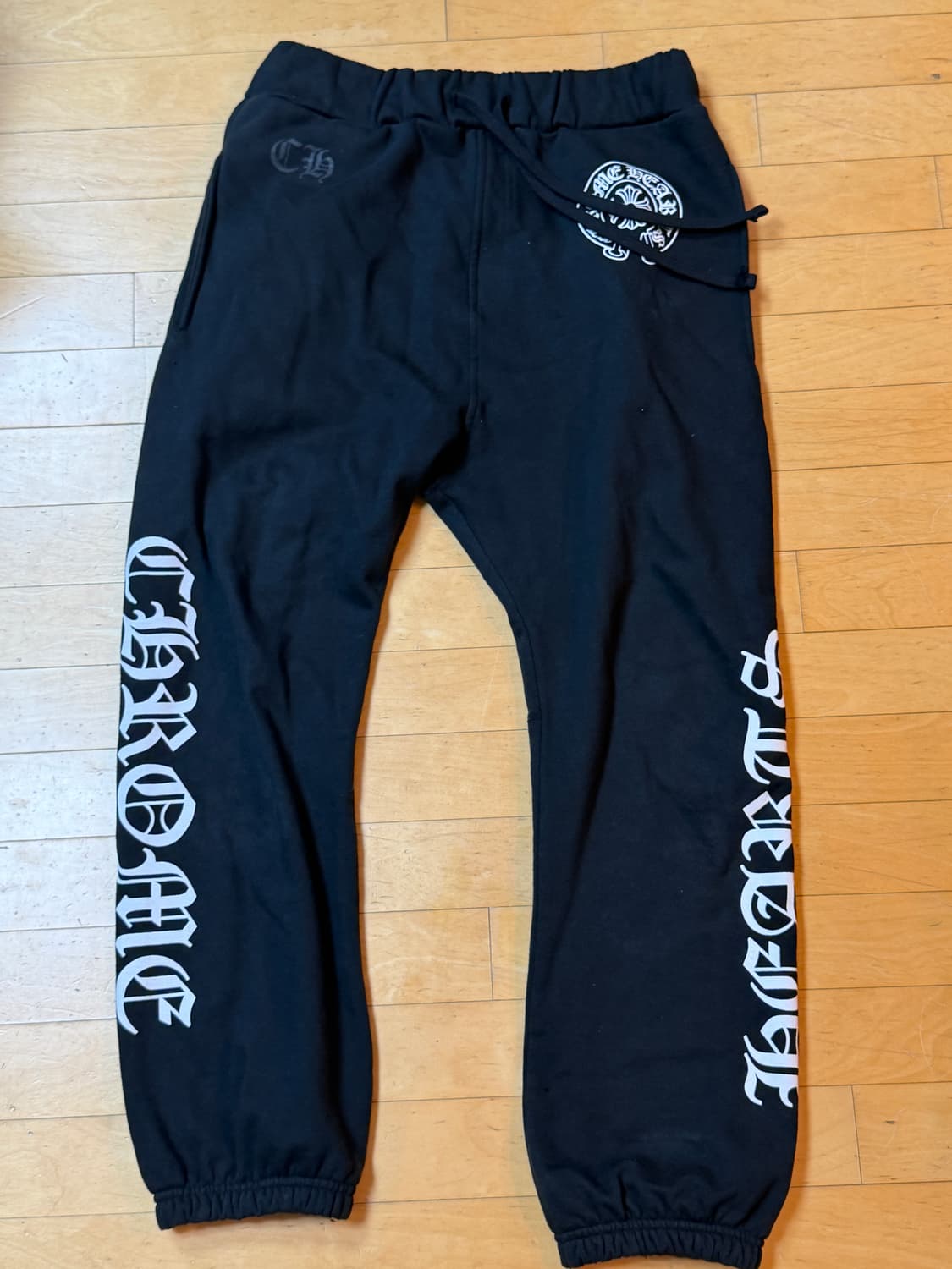 크롬하츠 홀스슈 로고 백 포켓 스웨트 팬츠 블랙 M 상품이미지1