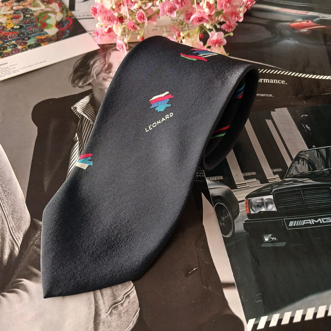 레오나드 실크 로고 포인트 넥타이 7.8cm A+~A등급 A19178
 상품이미지2