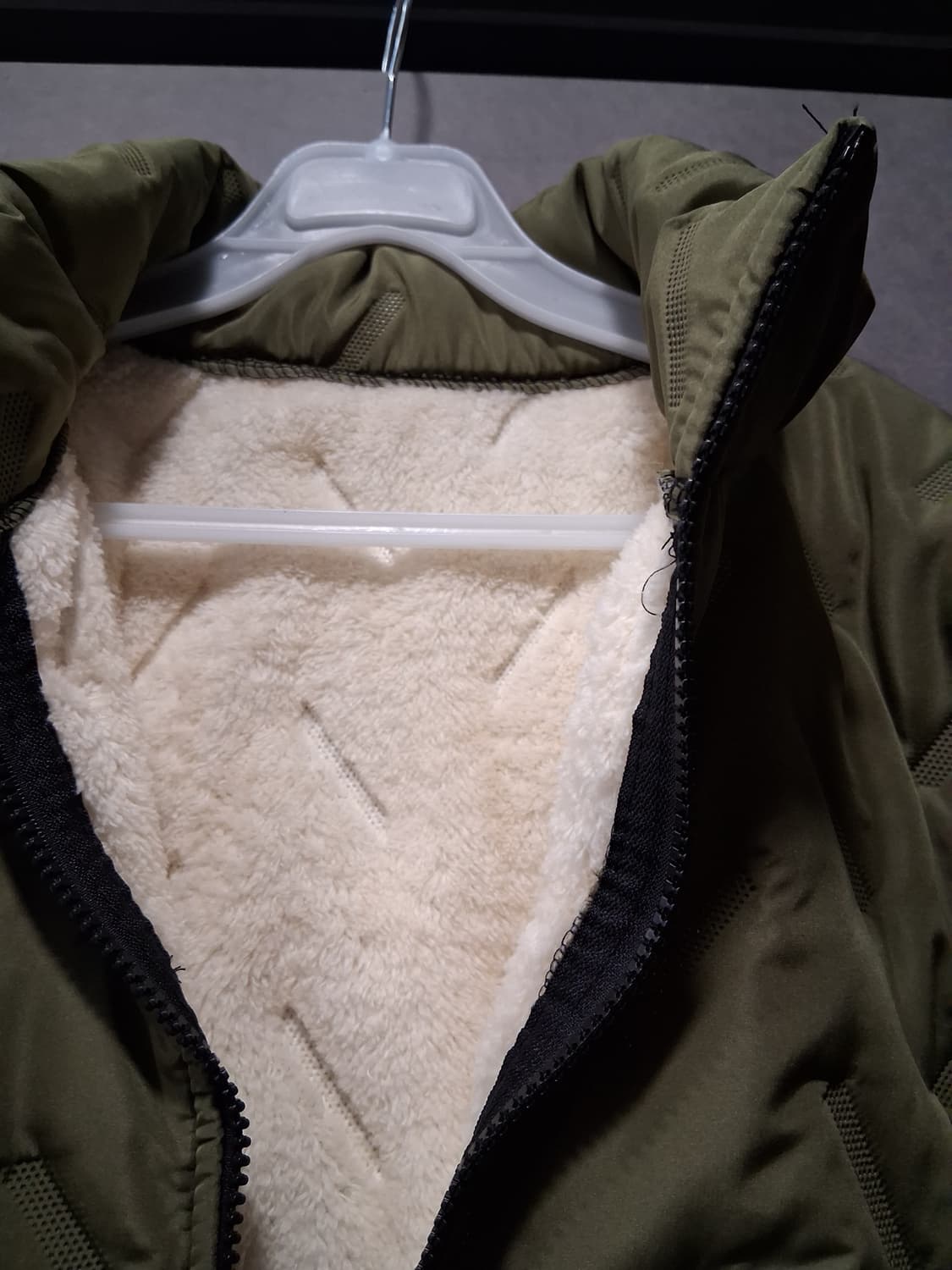 카키 패딩안쪽 솜털 XL 상품이미지4