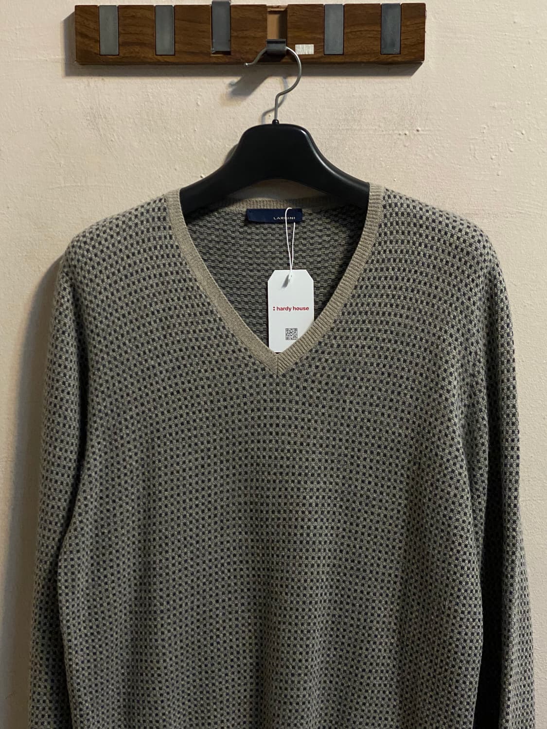 라르디니 와플 브이넥 스웨터 상품이미지2