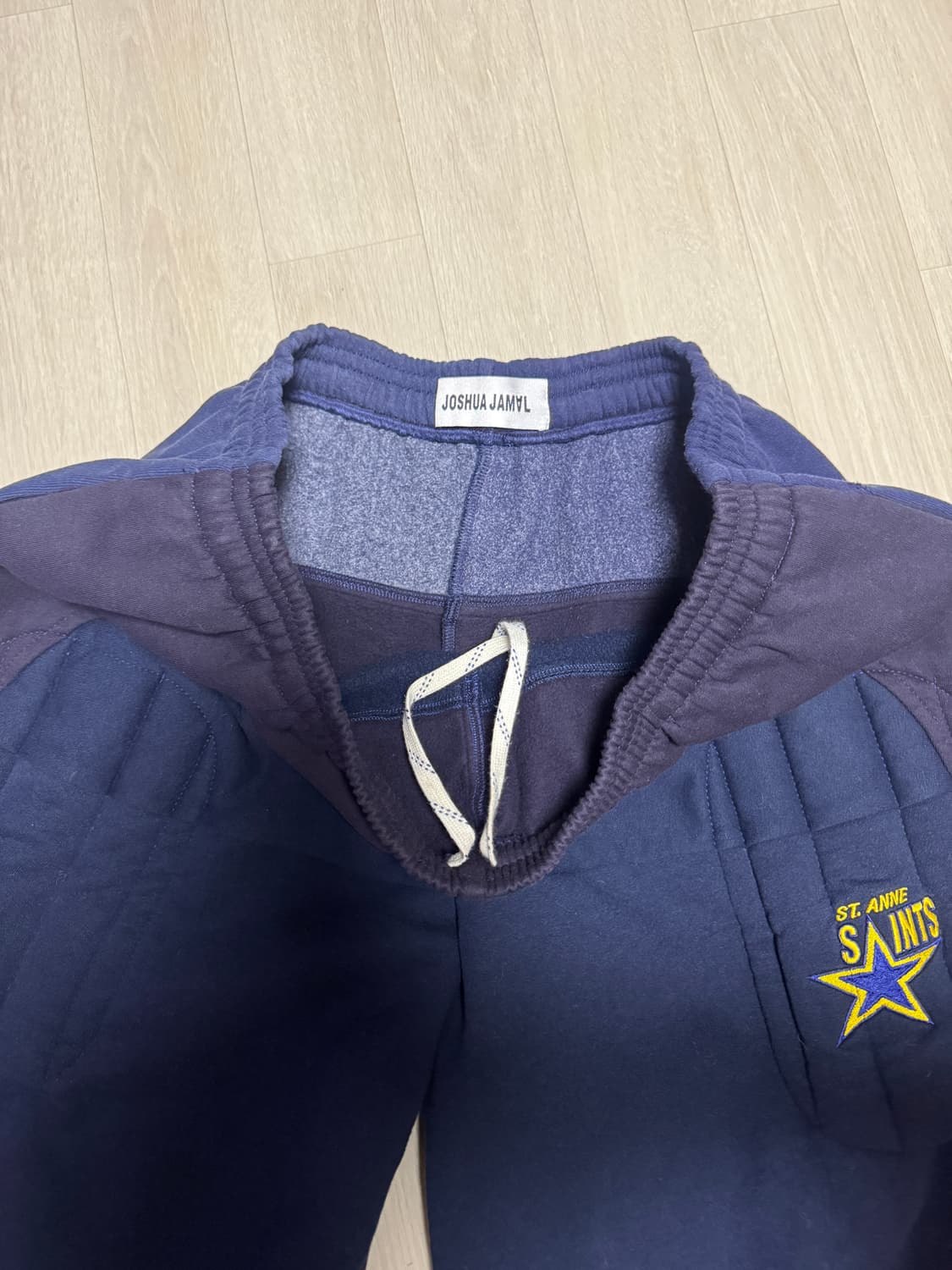 JOSHUA JAMAL PADDED SWEAT SHORTS NAVY 상품이미지3