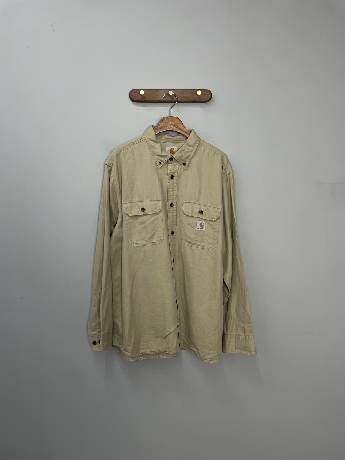 칼하트 투 포켓 베이지 워크셔츠 H1030 상품이미지2