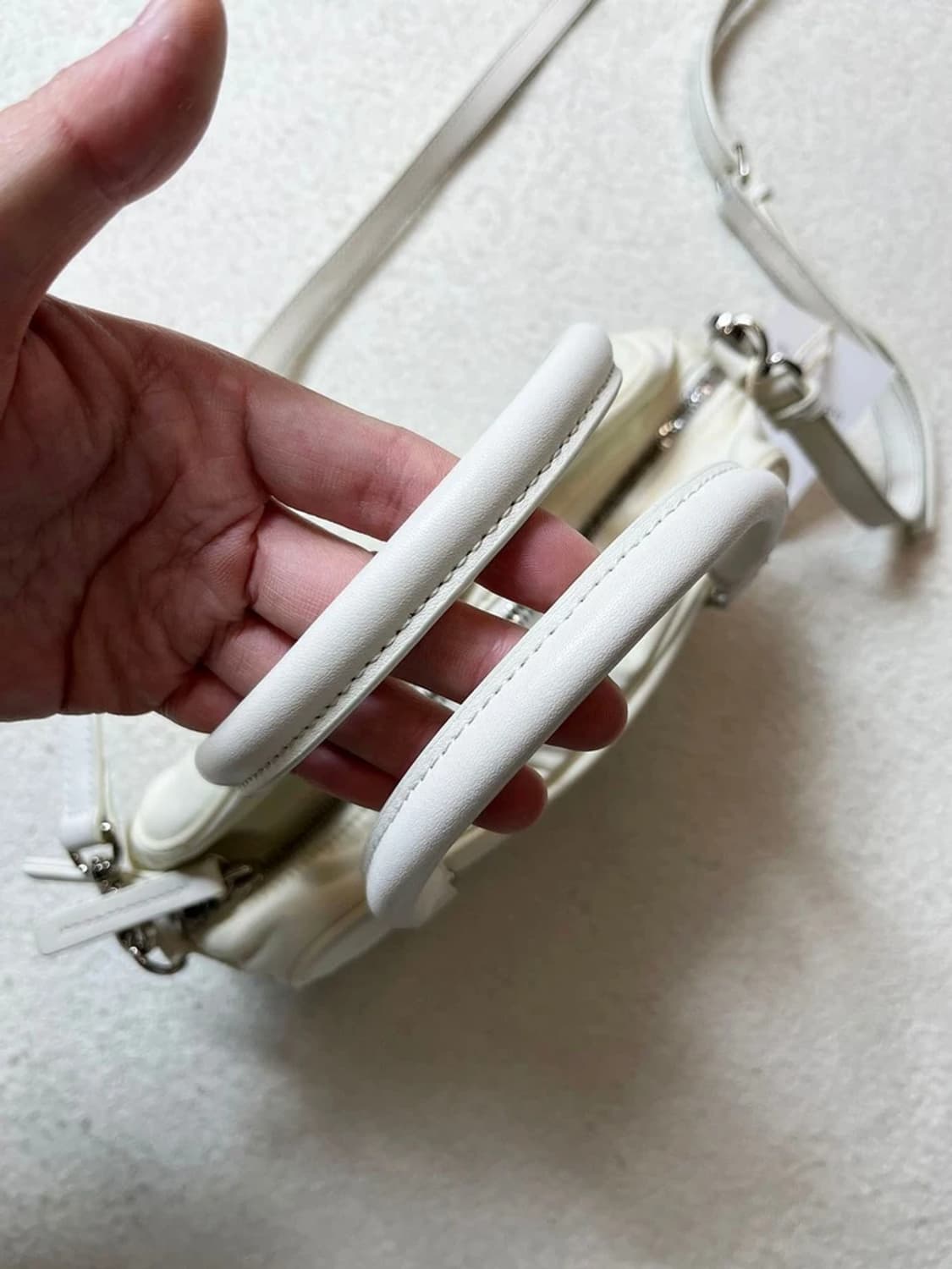 마뗑킴 23ss 베이비 스포티 크로스백 A1694 상품이미지3