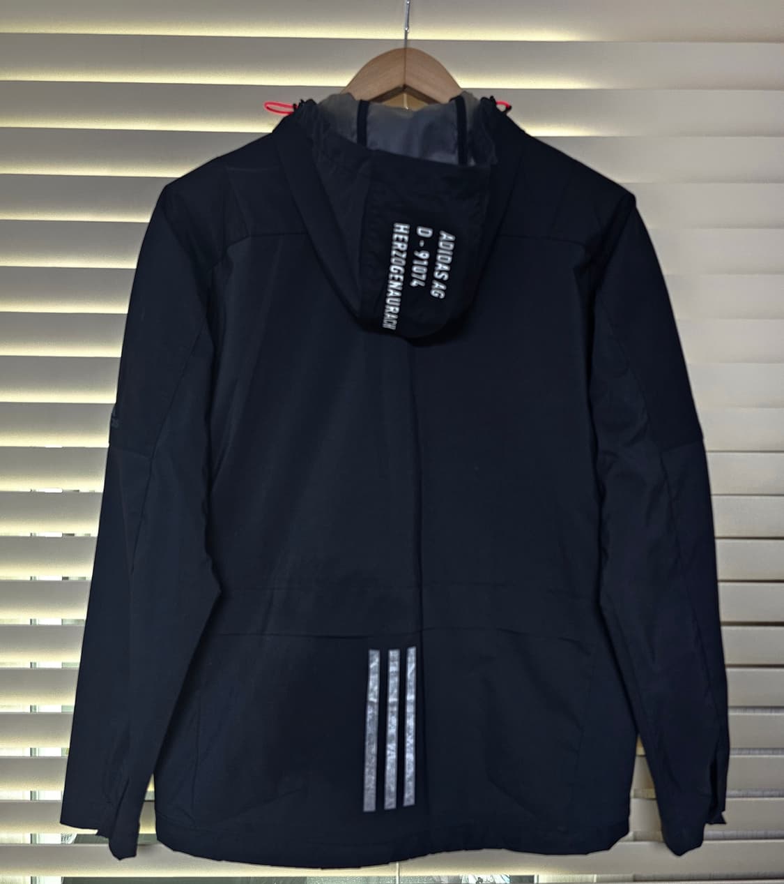 아디다스 퍼포먼스 공용 바람막이 자켓 M 상품이미지4