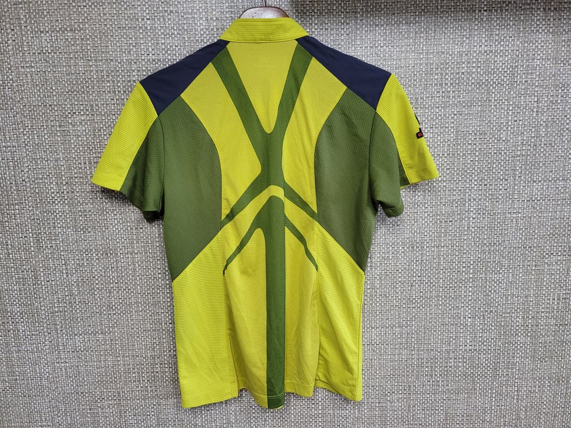 95사이즈 코오롱 반팔 집업티 등산 아웃도어 기능성 상품이미지2